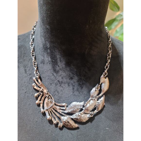 Copied - Women's Long Beaded Necklace with Tassel Pendant and Gold Chain - Picture 4 of 5